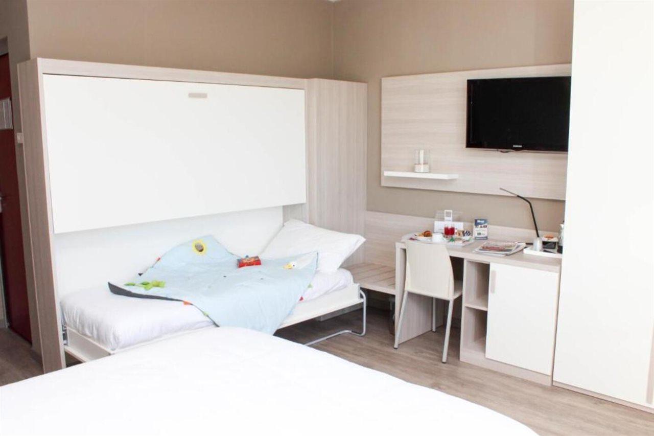 Best Quality Hotel La Darsena Moncalieri Exterior photo